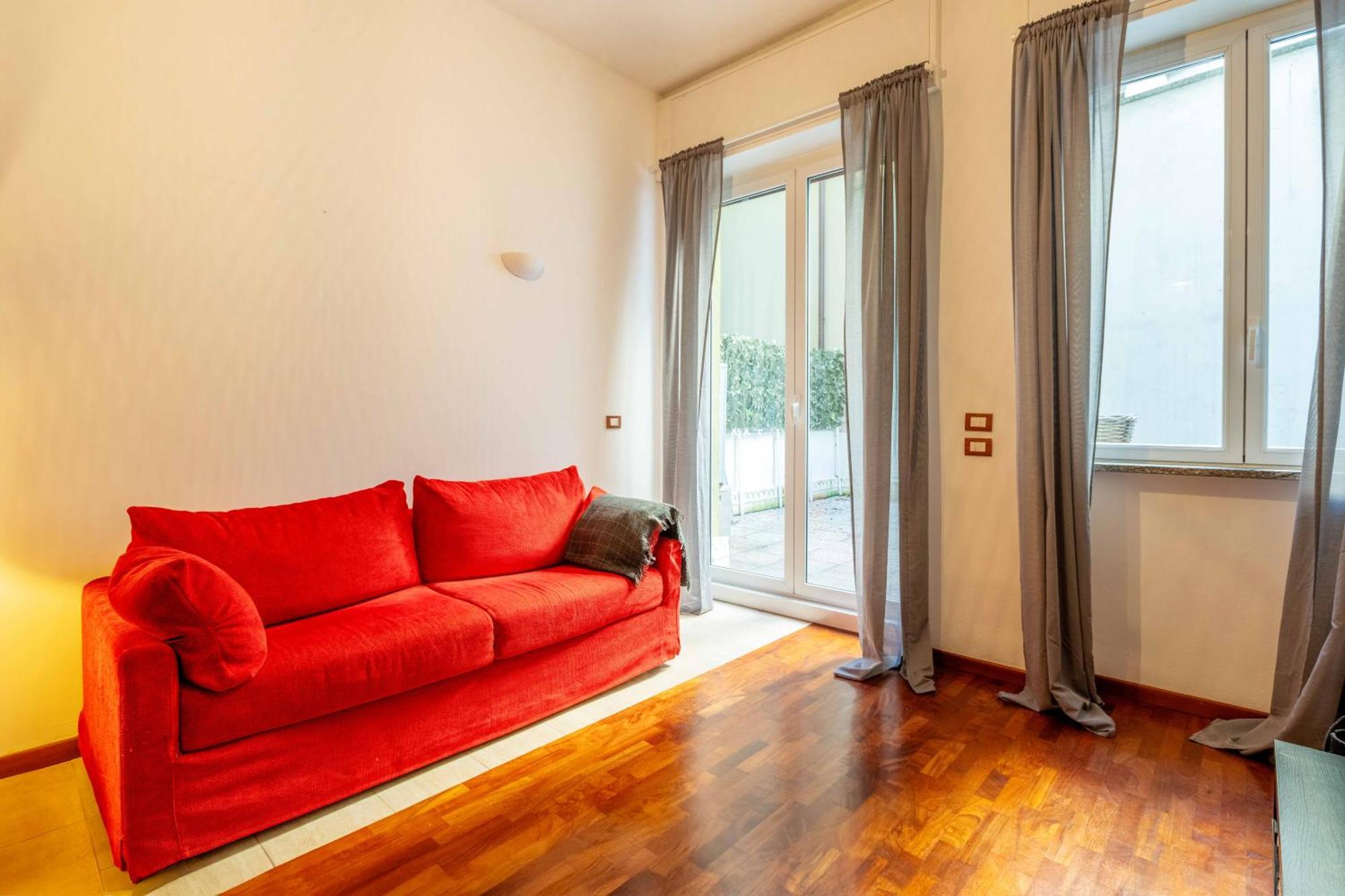 One Bedroom Apartment With Terrace Near Duomo ميلان المظهر الخارجي الصورة